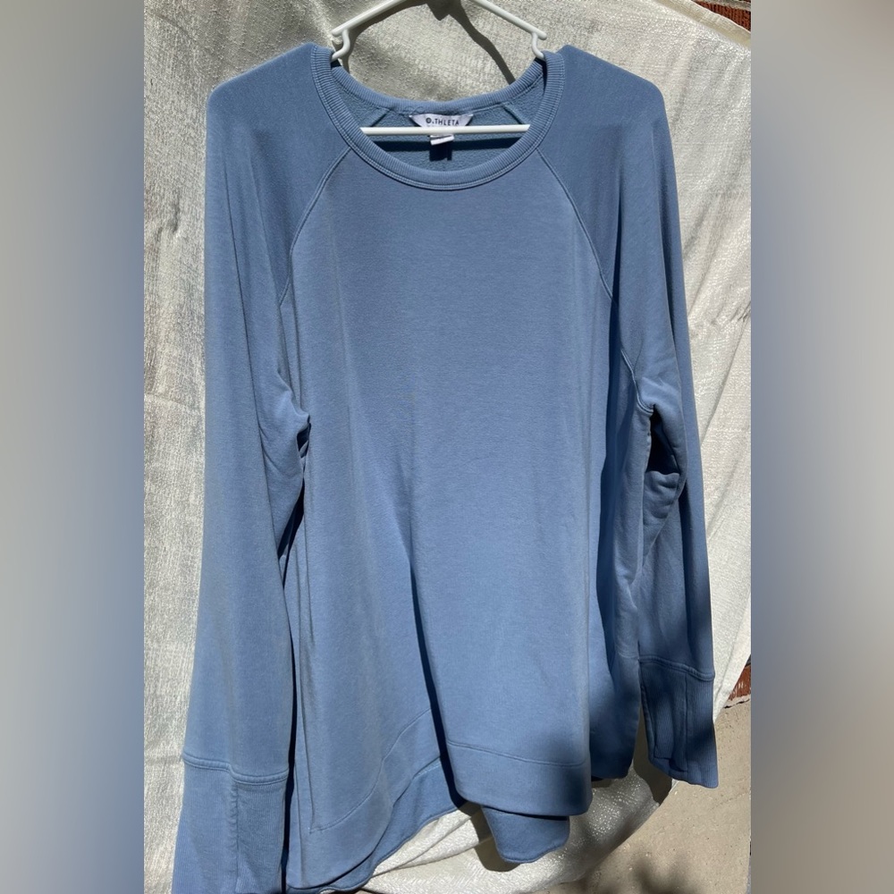 Athleta Coaster Luxe Recover Sweatshirt in “Coastal”, 1X